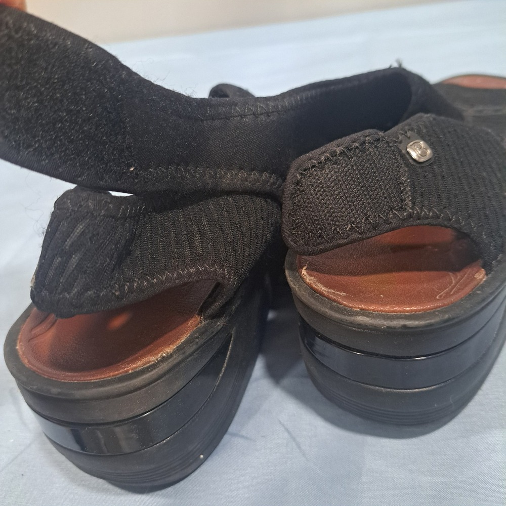 Bzees Dream Black Fabric Wedge Sandals 10M Slingback Comfort Shoes Hook & Loop - Picture 5 of 6